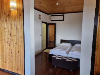 TRIFON ZAREZAN - ACCOMMODATION